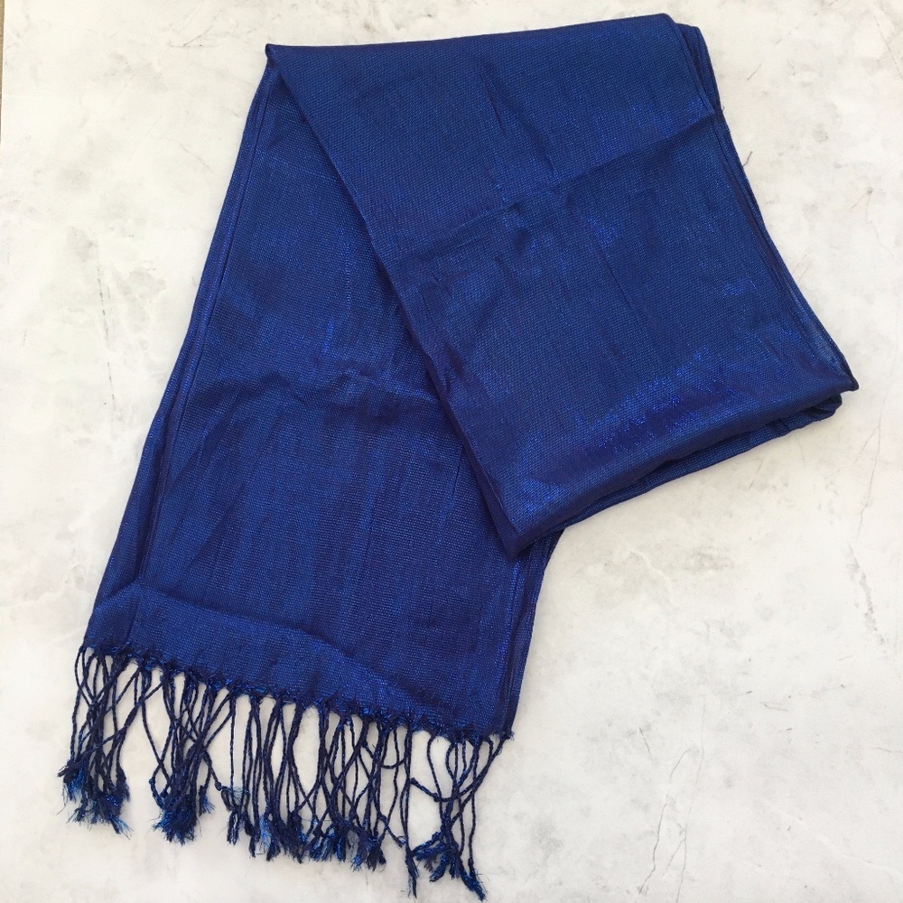 🍉 F21 Navy Blue Metallic Trendy Scarf